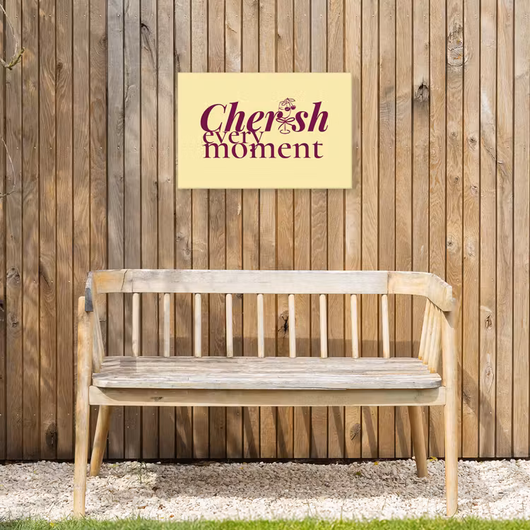 Cherish every moment - Cocktailglas - Geel Tuinposter op houten frame 2 cm dik klein -sfeer4
