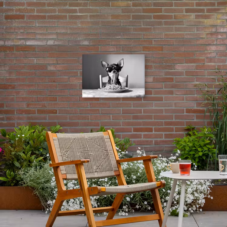 Chihuahua - Hond - Zonnebril - Humoristisch - Zwart - Wit - Spaghetti Tuinposter op houten frame 2 cm dik klein -sfeer3
