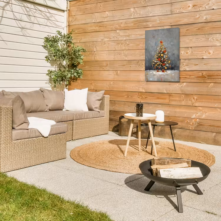 Kerstboom - Cadeaus - Rood - Goud Tuinposter op houten frame 2 cm dik klein -sfeer2