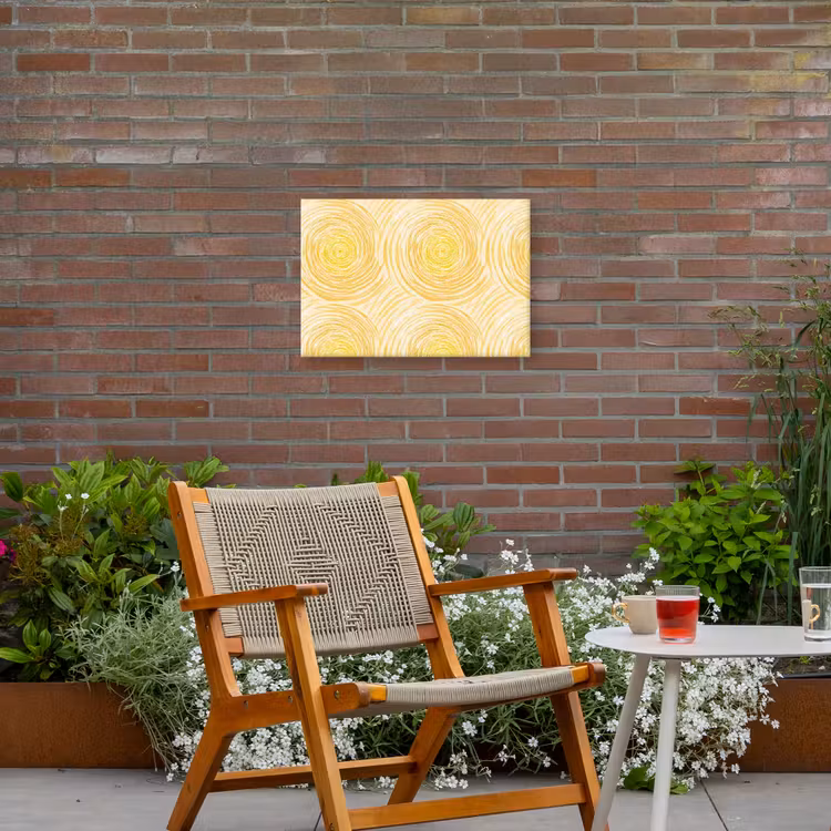 Cirkels - Abstract - Artistiek - Geel Tuinposter op houten frame 2 cm dik klein 845 -sfeer3