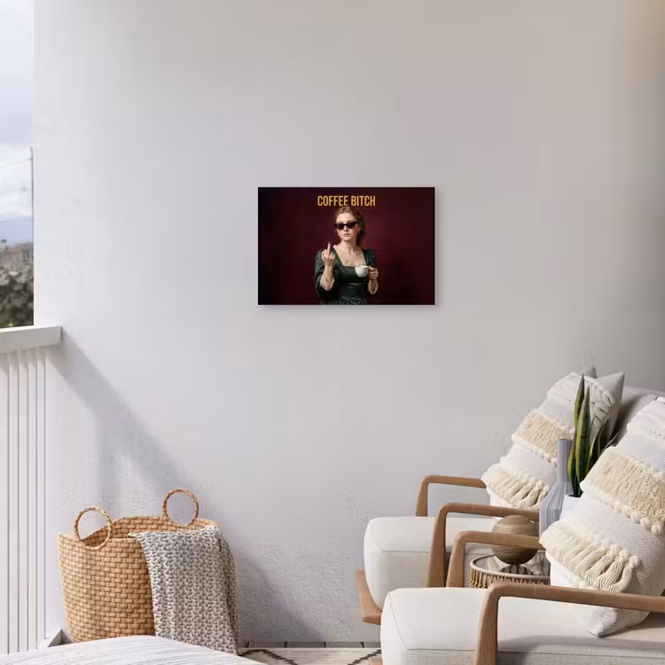 Koffie - Vrouw - Middelvinger Tuinposter op houten frame 2 cm dik klein -sfeer1