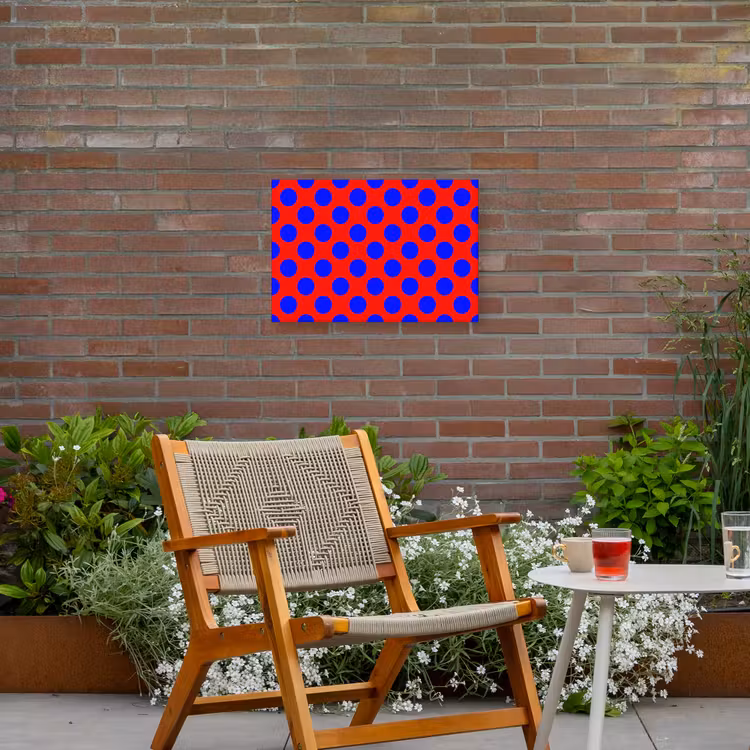 Dots - Klassiek - Rood Tuinposter op houten frame 2 cm dik klein 845 -sfeer3