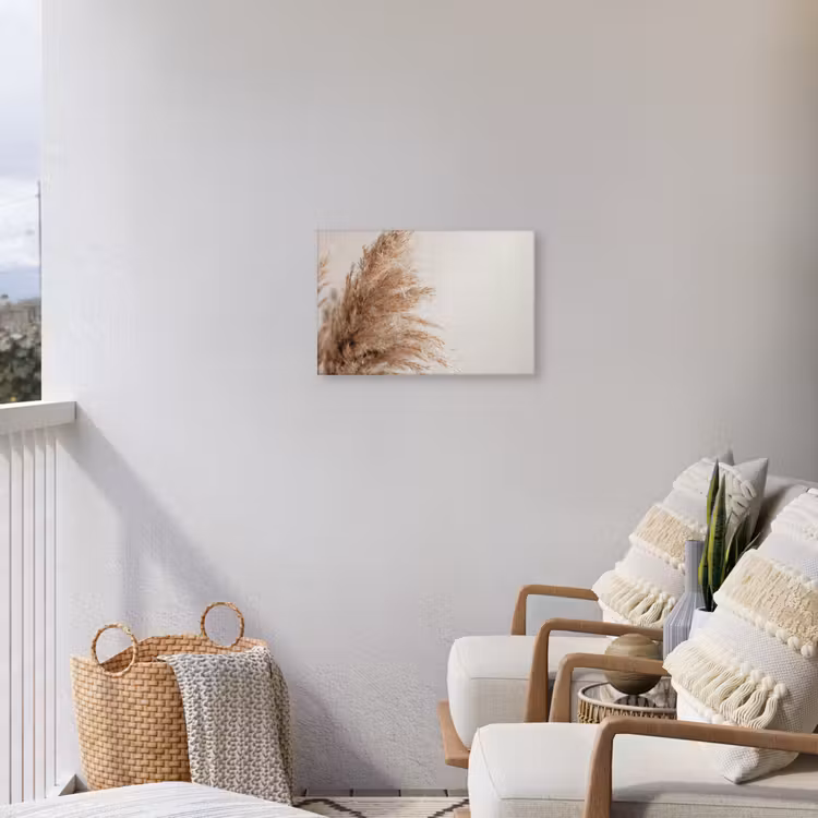 Gedroogd pampasgras tegen een neutrale achtergrond Tuinposter op houten frame 2 cm dik klein -sfeer1