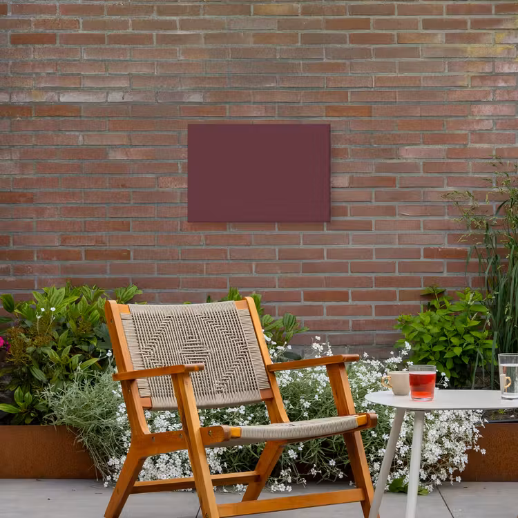 Dusty - Rose - Roze Tuinposter op houten frame 2 cm dik klein 845 -sfeer3