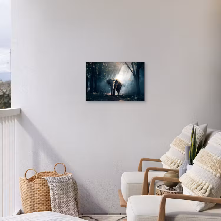 Olifant - Dieren - Licht - Bos - Natuur - Wilde dieren Tuinposter op houten frame 2 cm dik klein -sfeer1