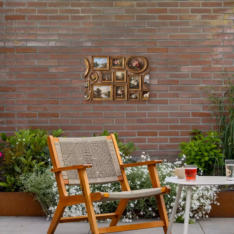 Bloemen - Rozen - Klassiek - Vaas - Kleurrijk Tuinposter op houten frame 2 cm dik klein -sfeer3