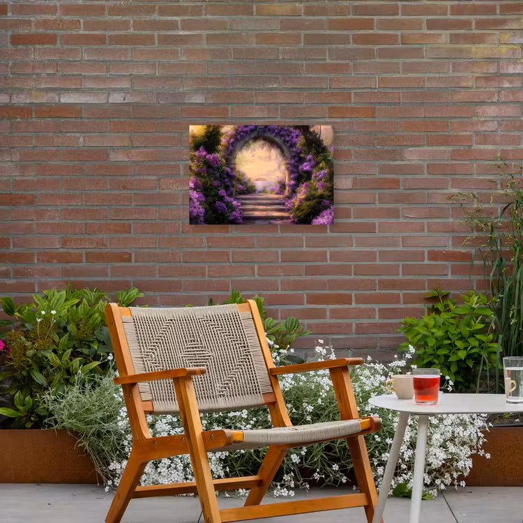 Poort - Paars - Bloemen Tuinposter op houten frame 2 cm dik klein -sfeer3