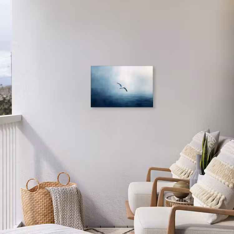 Meeuw - Wit - Zee - Mistig Tuinposter op houten frame 2 cm dik klein -sfeer1