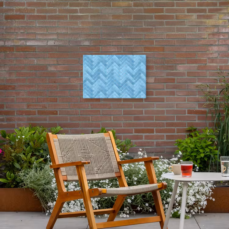 Visgraat - Wandtegel - Lichtblauw Tuinposter op houten frame 2 cm dik klein 845 -sfeer3