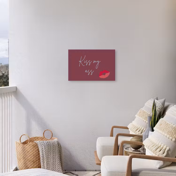 Kiss my ass - Lip - Bordeaux Tuinposter op houten frame 2 cm dik klein -sfeer1