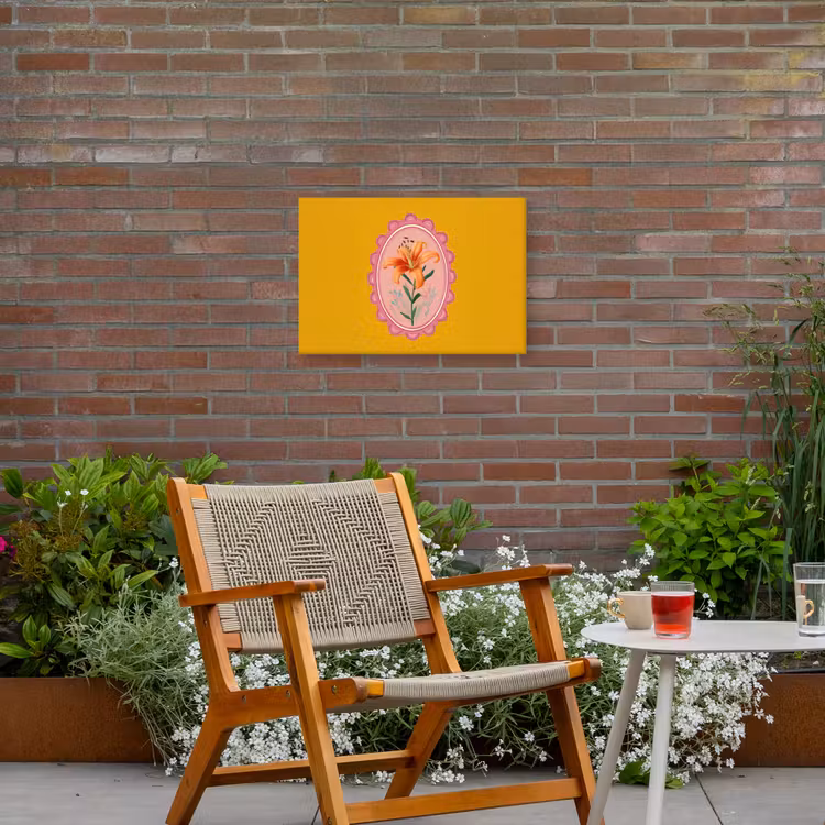 Lelie - Oranje - Lijst - Ovaal Tuinposter op houten frame 2 cm dik klein -sfeer3