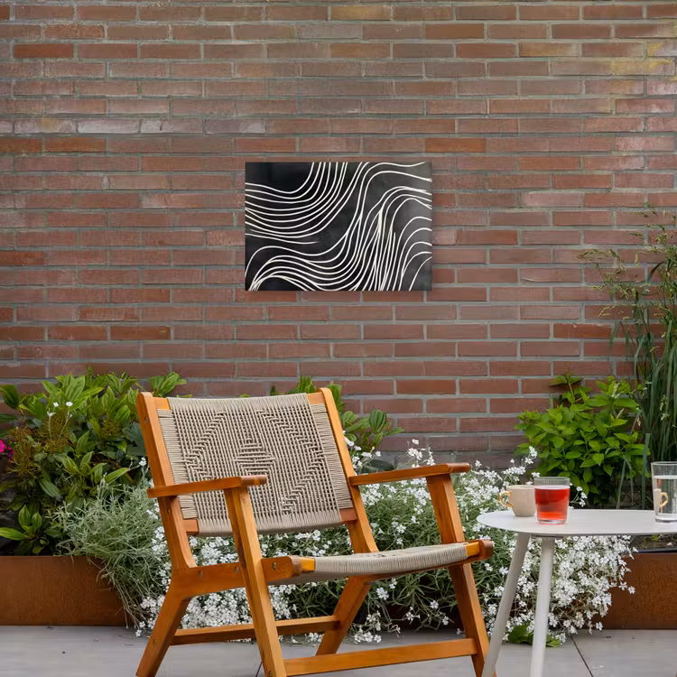Lijnen - Patroon - Abstract - Wit Tuinposter op houten frame 2 cm dik klein -sfeer3
