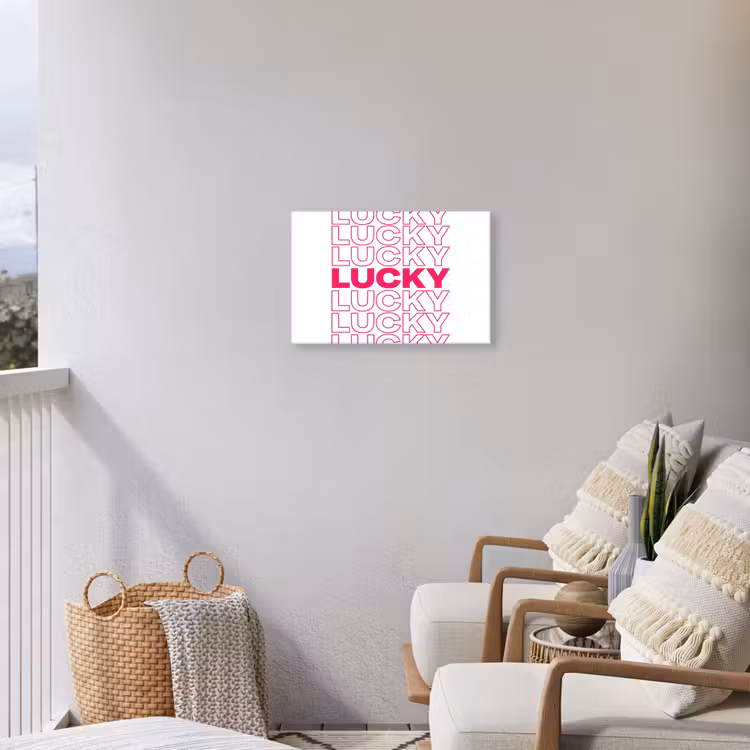 Lucky - Roze - Patroon Tuinposter op houten frame 2 cm dik klein -sfeer1