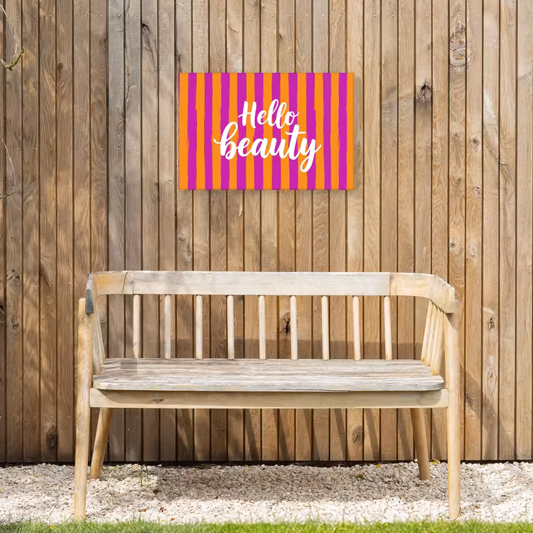 Modern - Hello - Oranje Tuinposter op houten frame 2 cm dik klein -sfeer4