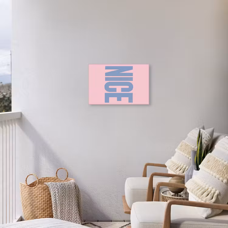 Nice - Paars - Roze Tuinposter op houten frame 2 cm dik klein -sfeer1