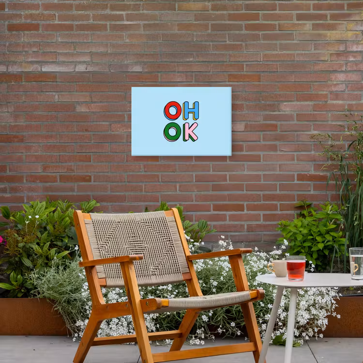 Oh ok - Blauw - Kleurrijk Tuinposter op houten frame 2 cm dik klein -sfeer3
