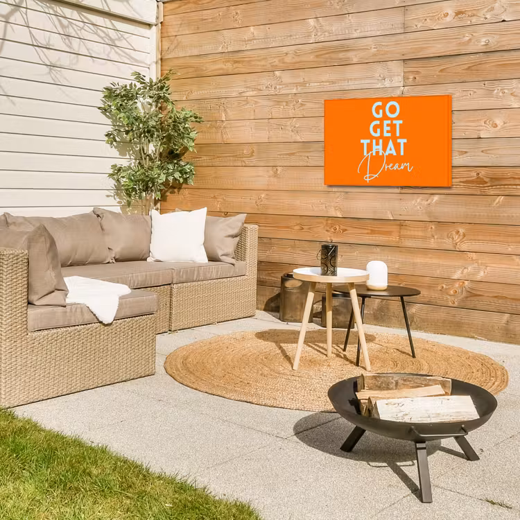 Oranje - Blauw - Go get that dream Tuinposter op houten frame 2 cm dik klein -sfeer2