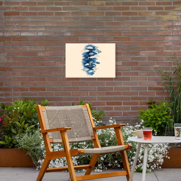Vissen - Minimalistisch - Blauw Tuinposter op houten frame 2 cm dik klein -sfeer3