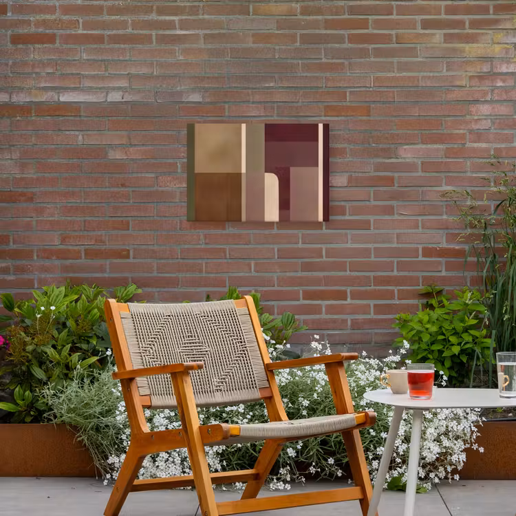 Vlakken - Abstract - Bordeaux - Lijnen Tuinposter op houten frame 2 cm dik klein -sfeer3
