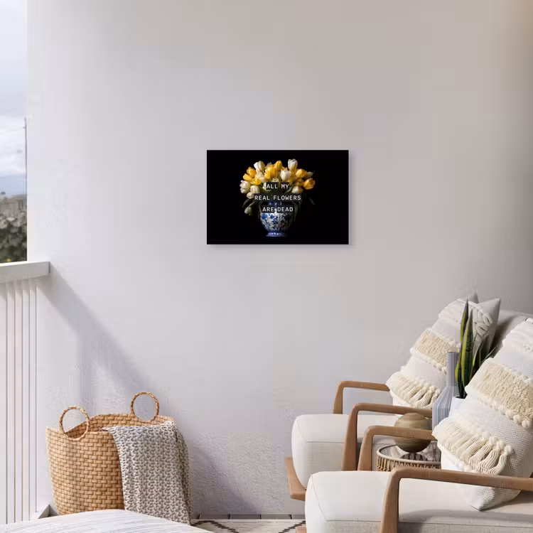 Quotes - Bloem - Tulp - Geel Tuinposter op houten frame 2 cm dik klein -sfeer1