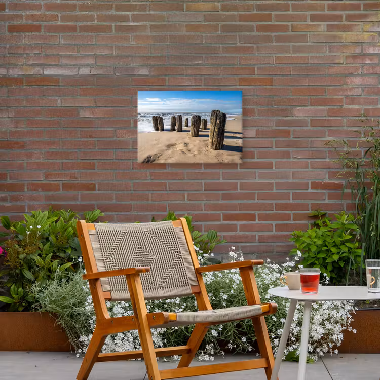 Zand - Strand - Paal - Water - Zomer Tuinposter op houten frame 2 cm dik klein -sfeer3