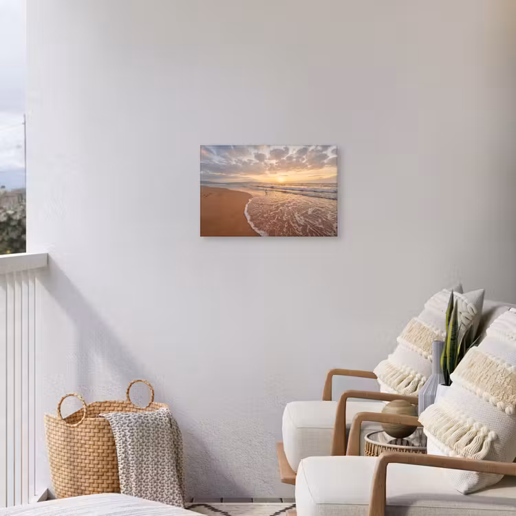 Zee - Kustlijn - Wolken - Landschap - Oranje Tuinposter op houten frame 2 cm dik klein -sfeer1