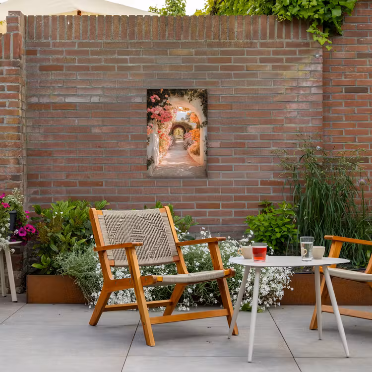 Doorkijk - Boog - Bloemen - Pastel Tuinposter op houten frame 2 cm dik klein -sfeer3