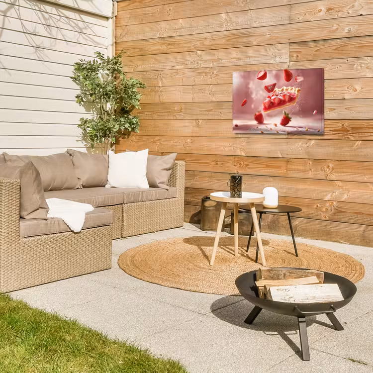 Aardbei - Taart- Eten - Roze Tuinposter op houten frame 2 cm dik klein -sfeer2