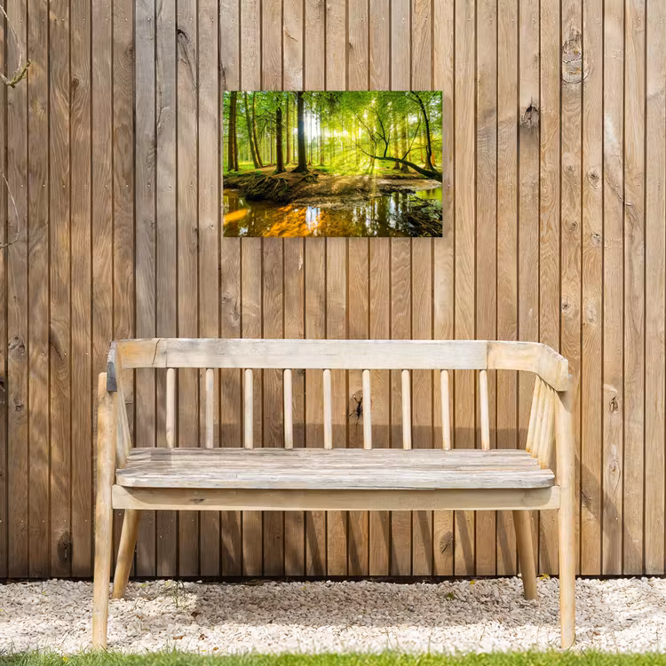Zonnestralen in een groen bos Tuinposter op houten frame 2 cm dik klein -sfeer4