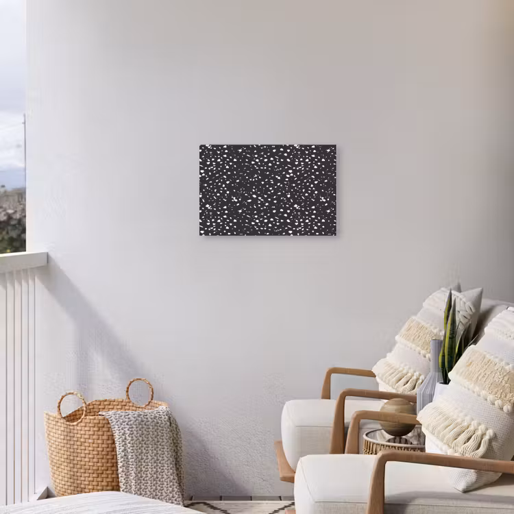 Terrazzo - Patroon - Zwart - Wit Tuinposter op houten frame 2 cm dik klein 845 -sfeer1
