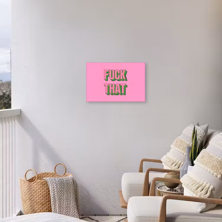 Tekst - Bold - Roze Tuinposter op houten frame 2 cm dik klein -sfeer1