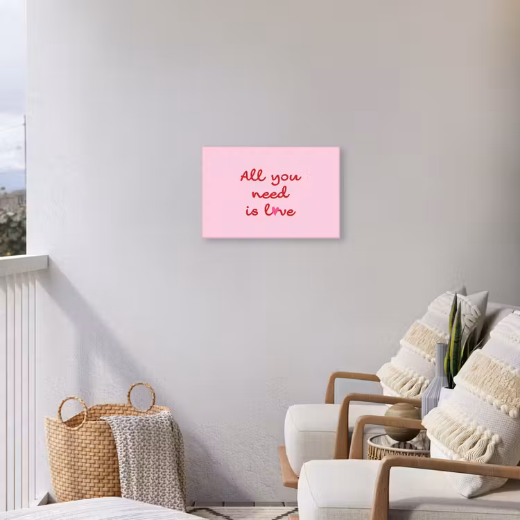Tekst - Roze - Love - Hart Tuinposter op houten frame 2 cm dik klein -sfeer1