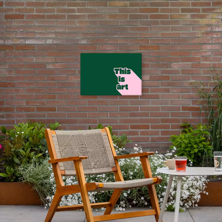 This is art - Schaduw - Roze Tuinposter op houten frame 2 cm dik klein -sfeer3
