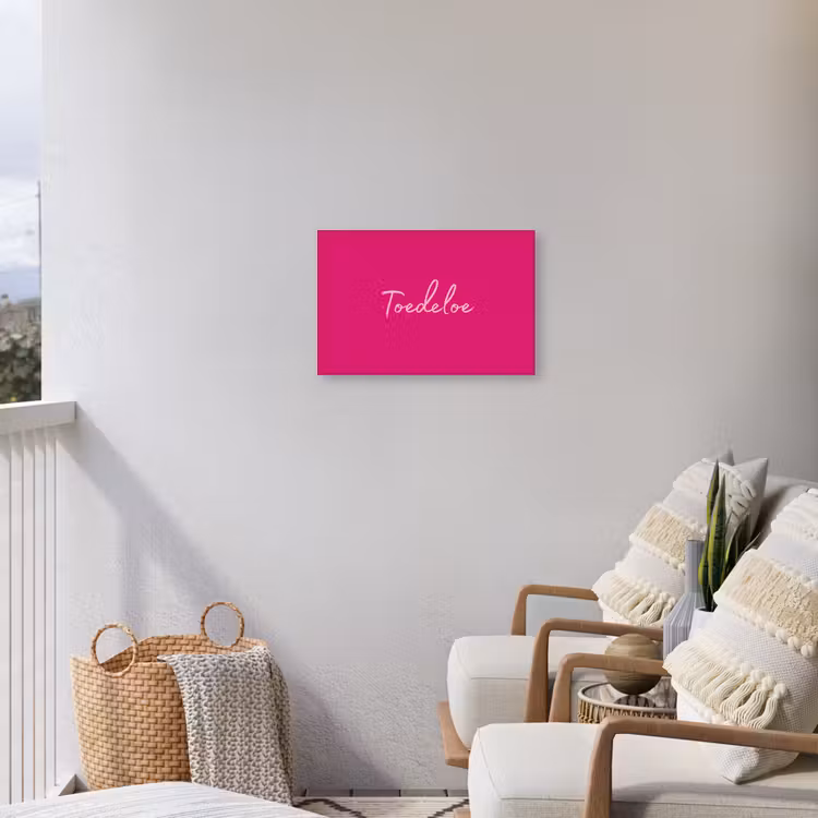 Toedeloe - Roze Tuinposter op houten frame 2 cm dik klein -sfeer1