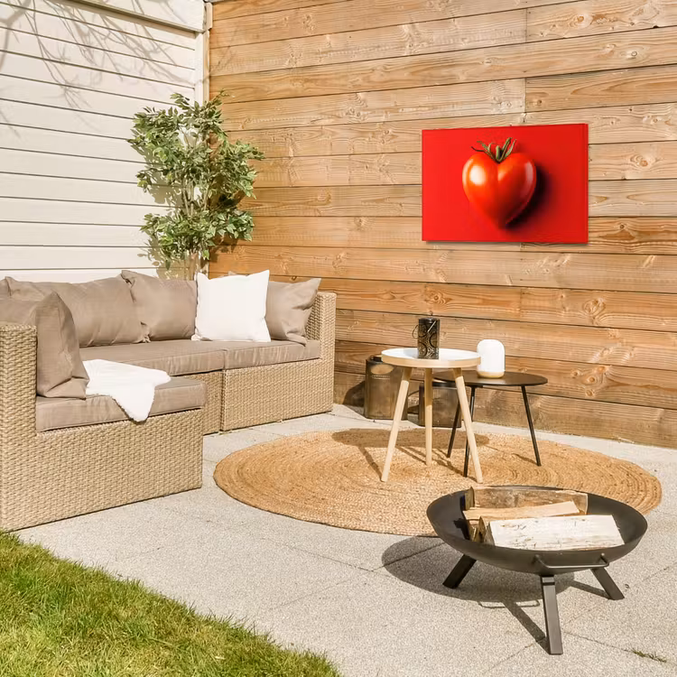 Tomaat - Rood - Hart Tuinposter op houten frame 2 cm dik klein -sfeer2