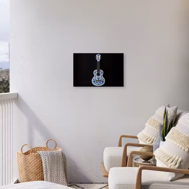 Ukelele - Delfts - Blauw - Muziek Tuinposter op houten frame 2 cm dik klein -sfeer1