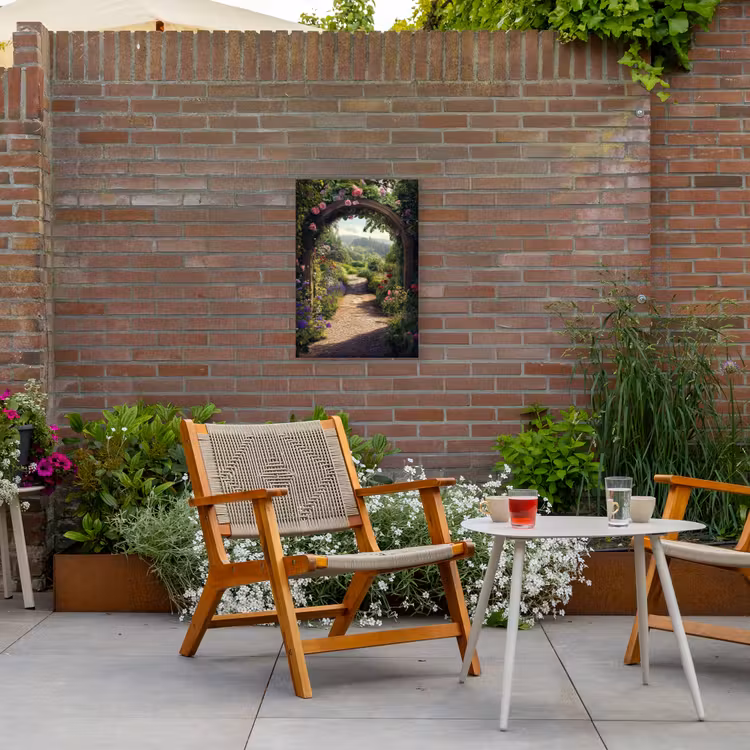 Doorkijk - Landschap - Bloemen - Rozenboog - Natuur Tuinposter op houten frame 2 cm dik klein -sfeer3