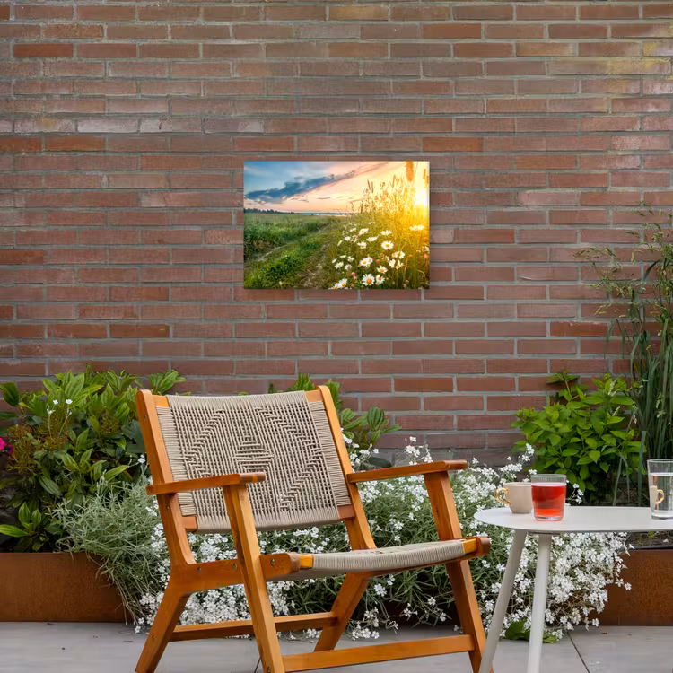 Wilde bloemen in de ochtendzon Tuinposter op houten frame 2 cm dik klein -sfeer3
