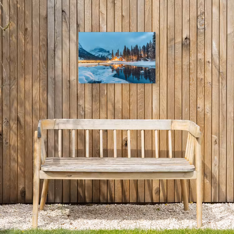Winterlandschap - Natuur - Huis - Bergen - Sneeuw Tuinposter op houten frame 2 cm dik klein -sfeer4