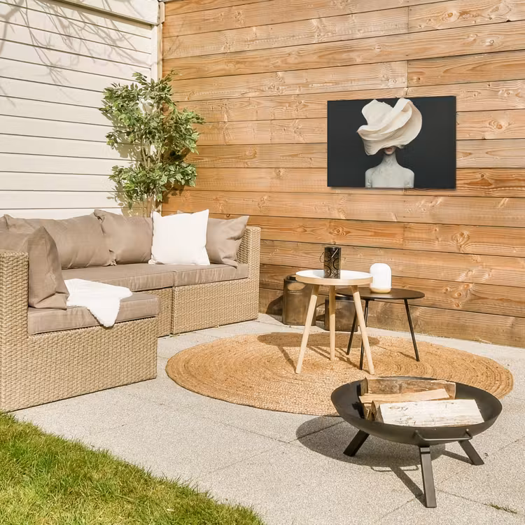 Vrouw - Beige - hoed Tuinposter op houten frame 2 cm dik klein -sfeer2