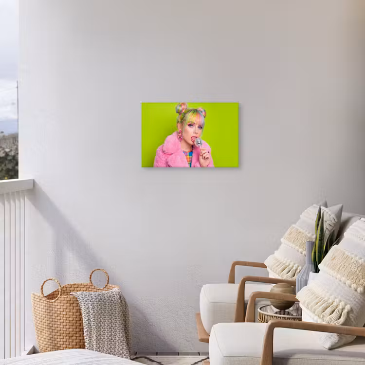 Vrouw - Kleurrijk haar - Pop art - Modern - Levendig Tuinposter op houten frame 2 cm dik klein -sfeer1