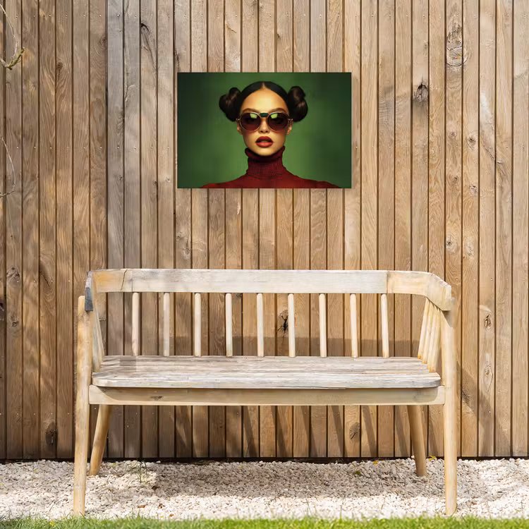 Vrouw - Groen - Bril - Aesthetic - Modern Tuinposter op houten frame 2 cm dik klein -sfeer4