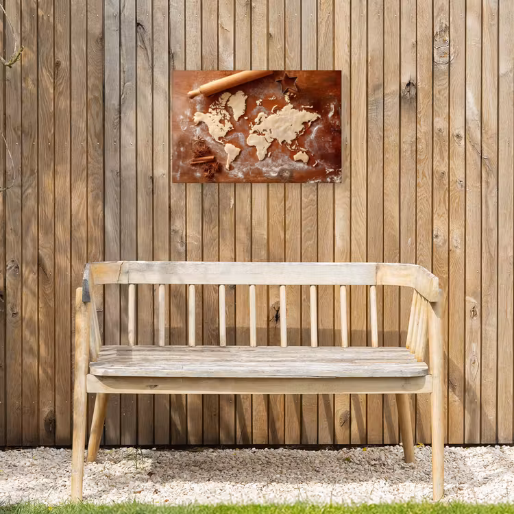 Wereldkaart - Koekjesdeeg - Warme baksfeer Tuinposter op houten frame 2 cm dik klein -sfeer4