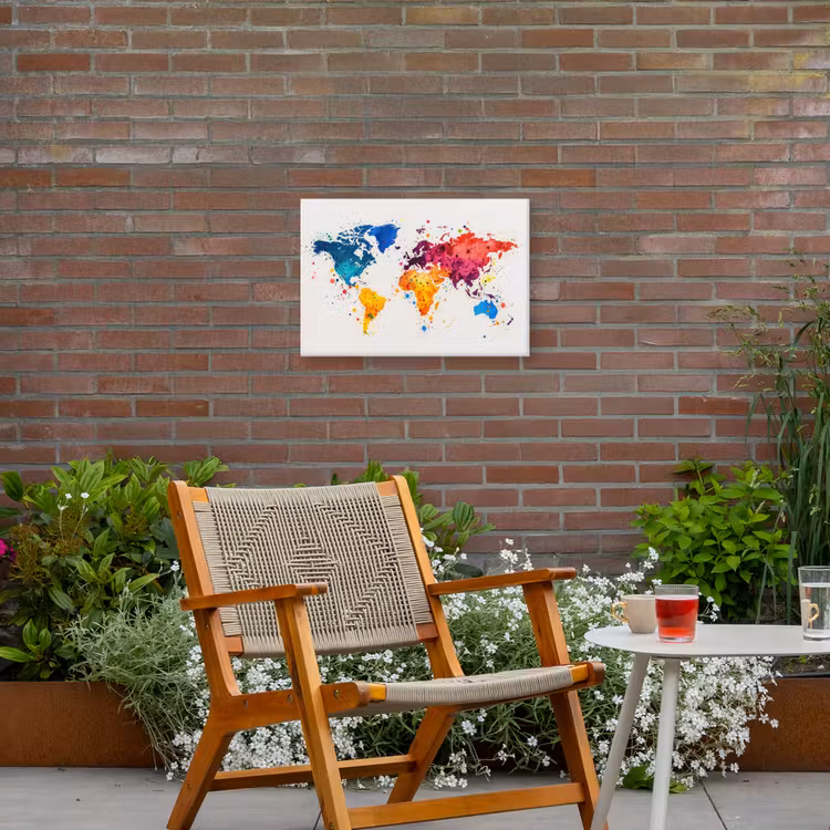 Wereldkaart - Graffiti - Kleurrijk Tuinposter op houten frame 2 cm dik klein -sfeer3