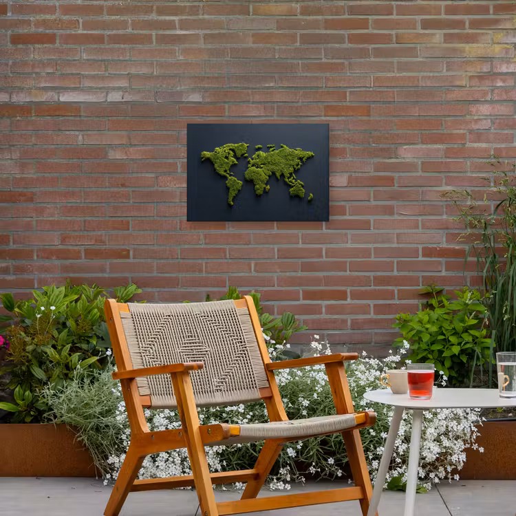 Wereldkaart - Mos -Levendig effect Tuinposter op houten frame 2 cm dik klein -sfeer3
