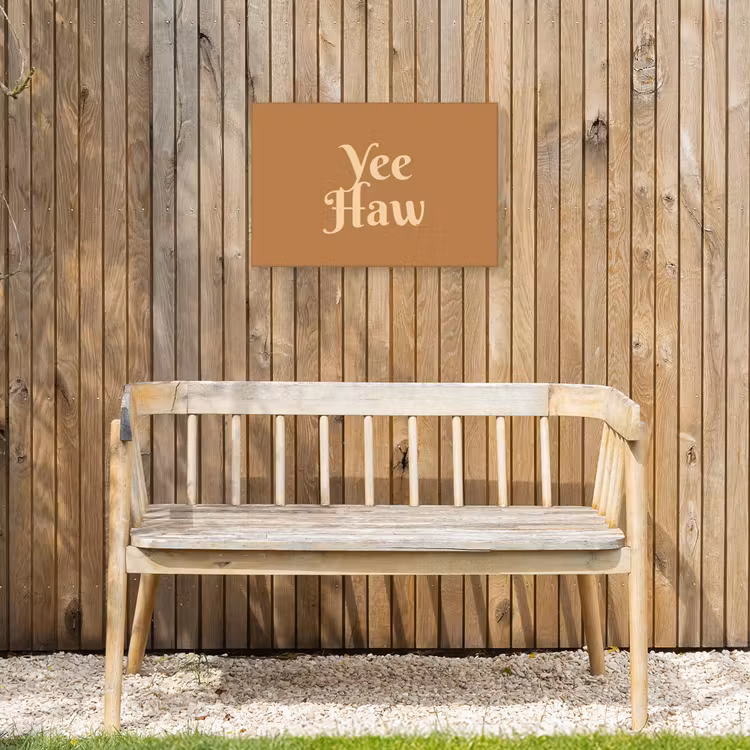 Yee haw - Bruin - Minimalistisch Tuinposter op houten frame 2 cm dik klein -sfeer4