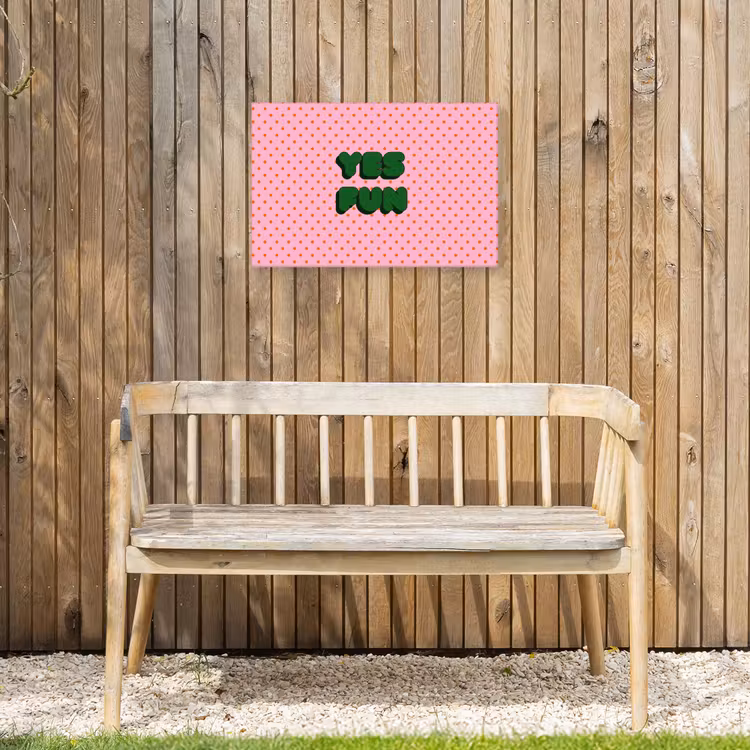 Yes fun - Groen - Roze - Stippen Tuinposter op houten frame 2 cm dik klein -sfeer4