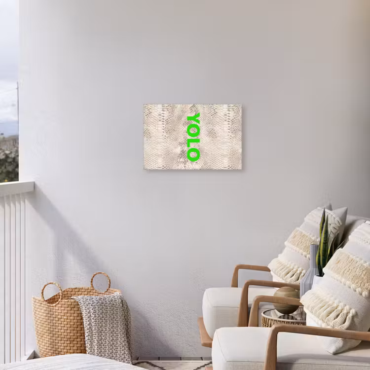 YOLO - Groen - Neon - Slangenprnt Tuinposter op houten frame 2 cm dik klein -sfeer1