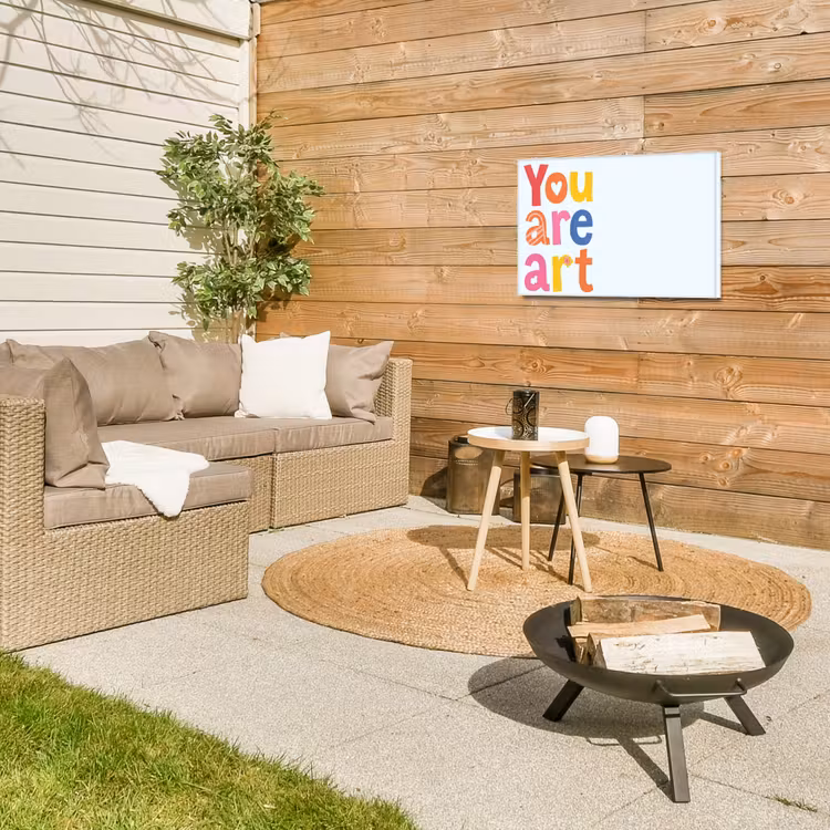 You are art - Kleurrijk - Grafisch Tuinposter op houten frame 2 cm dik klein -sfeer2