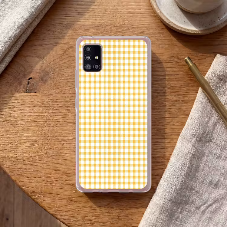 Ruit - Gingham - Klassiek - Geel en Wit Telefoonhoesje Samsung Galaxy A51 5G klein 373 -sfeer1